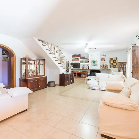 Cortijo Villa *